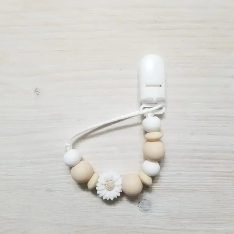 CRÉATION JADE DAISY PLASTIC PACIFIER CLIP