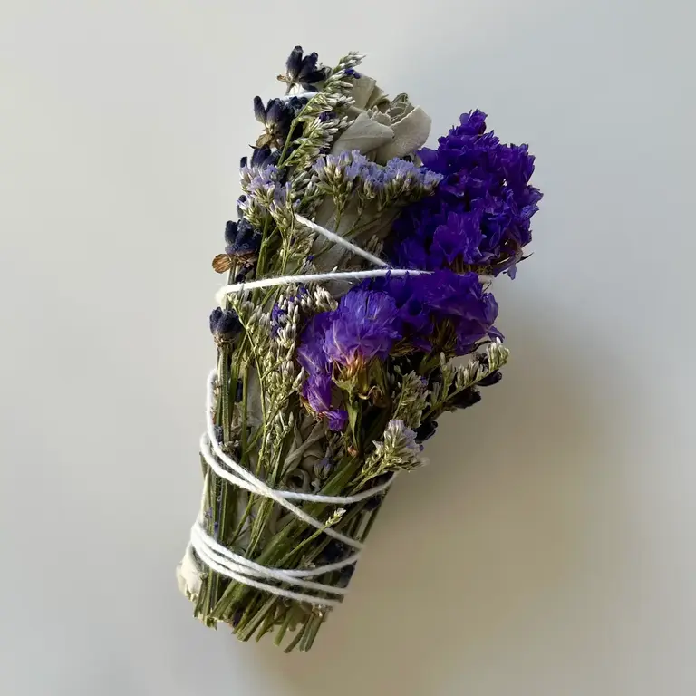 LE GARDE-FLEURS BÂTON DE SAUGE BLANCHE - CASPIA + STATICE