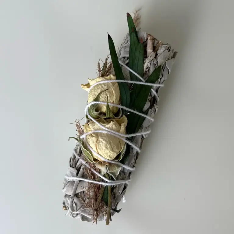 LE GARDE-FLEURS BÂTON DE SAUGE BLANCHE - ROSETTE + PARVI