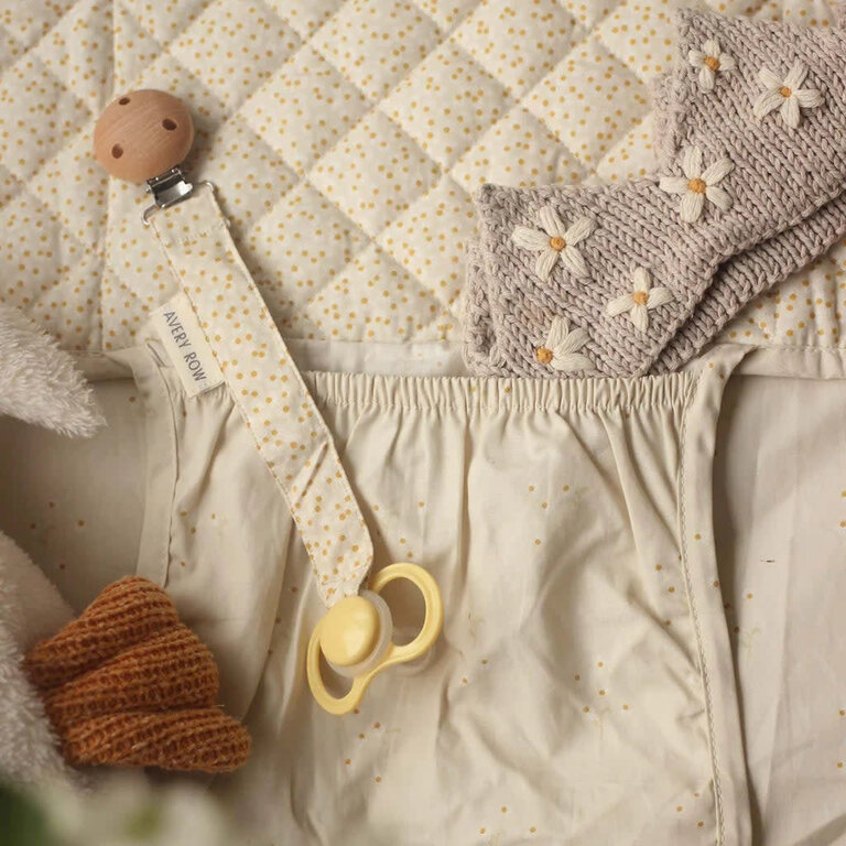 AVERY ROW ATTACHE-SUCE - MARGUERITE