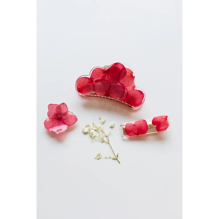GIBOU CLOUD HAIR CLIP WITH DRIED FLOWERS - RED FLOWER