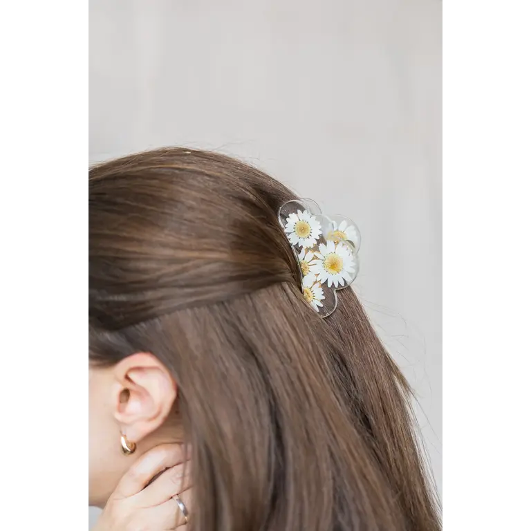 GIBOU CLOUD HAIR CLIP WITH DRIED FLOWERS - DAISY