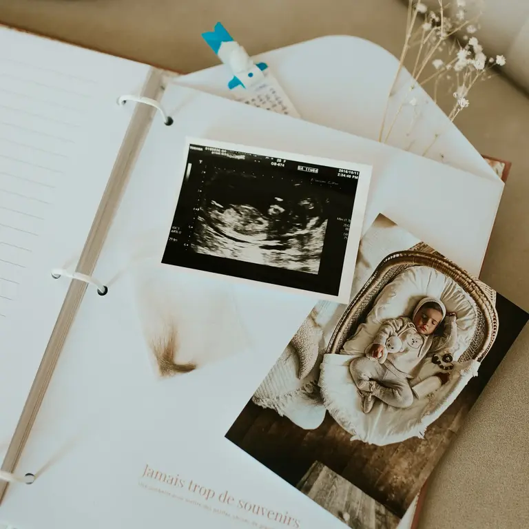 LE PETIT TABLEAU NOIR BABY BOOK - BLUE