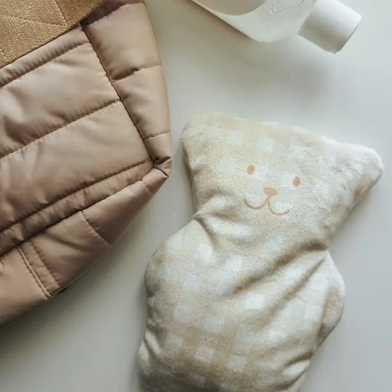 BÉKÉ BOBO PETIT OURSON THÉRAPEUTIQUE - BISCUIT