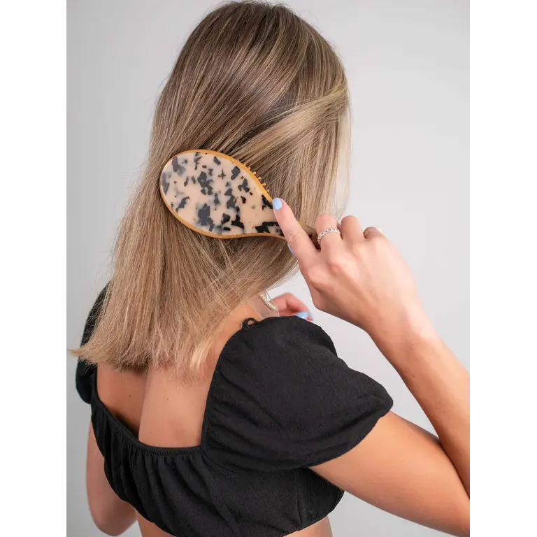 PIXIE WOO BROSSE À CHEVEUX EN BAMBOU - CARAMEL