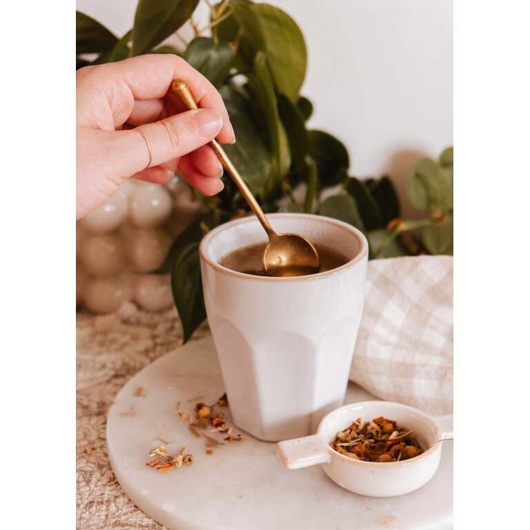 MIMI & AUGUST DELICATE GOLDEN TEASPOON - THE GOLDEN TOUCH