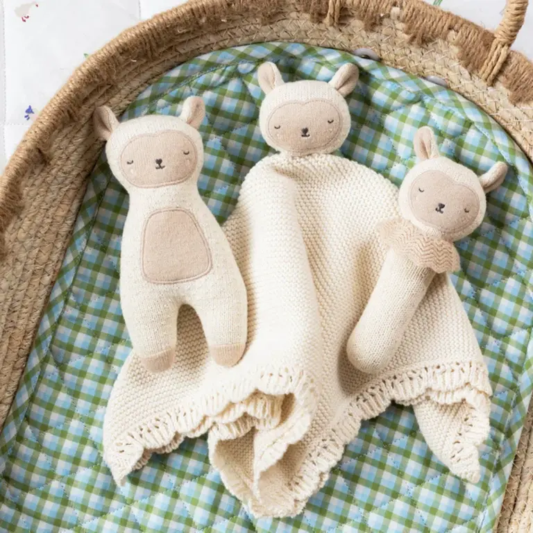 AVERY ROW PETIT JOUET EN TRICOT - MOUTON ENDORMI
