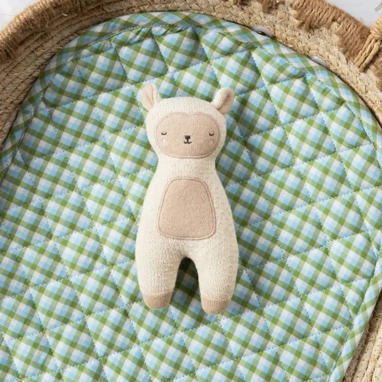 AVERY ROW PETIT JOUET EN TRICOT - MOUTON ENDORMI