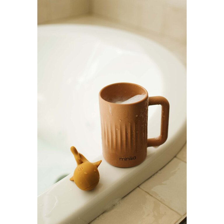 MINIKA MINIKA - TASSE DE RINÇAGE POUR LE BAIN - SHELL