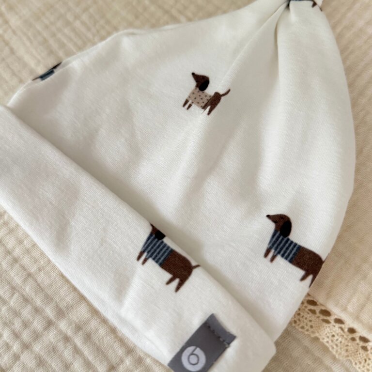 BALUCHON BONNET NOUVEAU - NÉ (0-3 MOIS) EN COTON - CHIEN SAUCISSE 2026