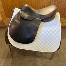 Used T391 Dover Circuit 16.5/R Jump Saddle