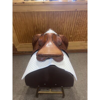 Used Collegiate Jump Saddle 17" MW - T419