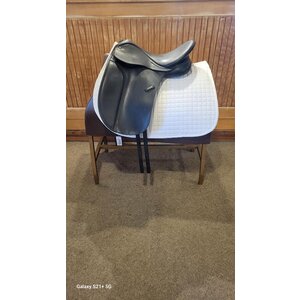 Used Wintec 500 Dressage Saddle 16.5 Adj