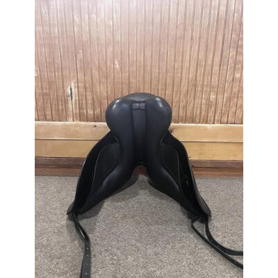 Used Hulsebos WB4 Dressage 17.5" MW