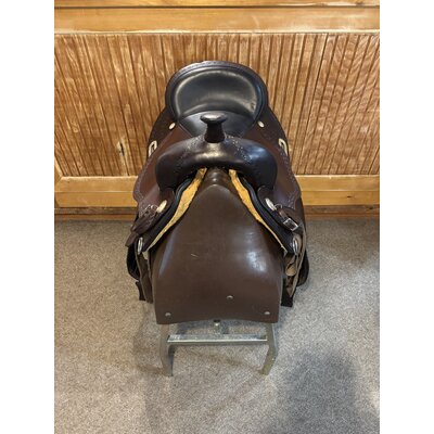 Used 17" Regular Circle Y  Oasis Arab Flex-Lite-Diamond