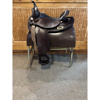 Used 17" Regular Circle Y  Oasis Arab Flex-Lite-Diamond