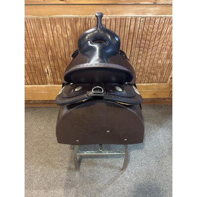 Used 17" Regular Circle Y  Oasis Arab Flex-Lite-Diamond