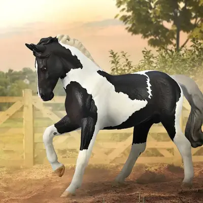 Breyer Breyer Collectable - Warmblood Stallion - Black Tobiano