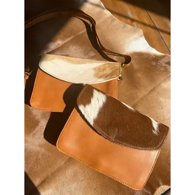 Westrian Westrian Cowhide Leather Keep It Simple II Crossbody Purse