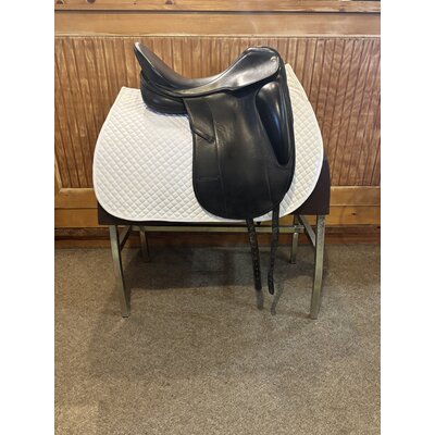 Used Sommer Flextra Dressage Saddle - 17.5” MW