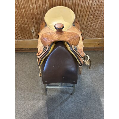 Used Double J Saddlery Roper - 16.5” Wide