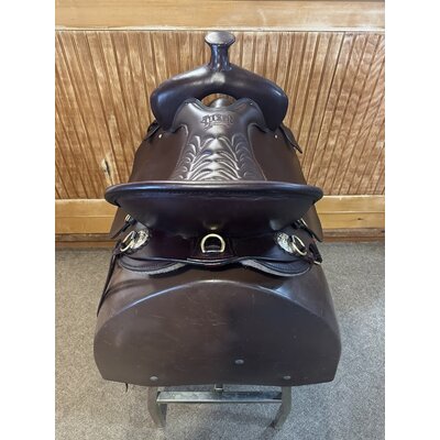 Tucker Used (Like New) Tucker High Plains - 17.5” Wide Tree