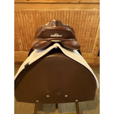Bates Used Bates Jumping Saddle - 17"