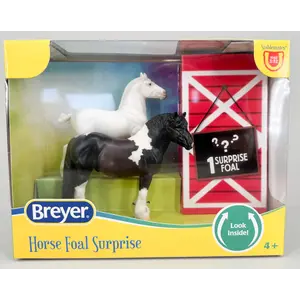 Breyer Breyer Horse & Foal Surprise - Peaceful Gardens Family