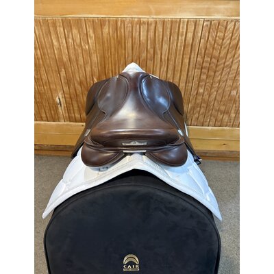 Bates T496 - Used Bates Caprilli Close Contact w/ Luxe Leather - 17" Forward/Long Flap