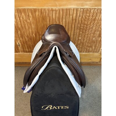 Bates T496 - Used Bates Caprilli Close Contact w/ Luxe Leather - 17" Forward/Long Flap