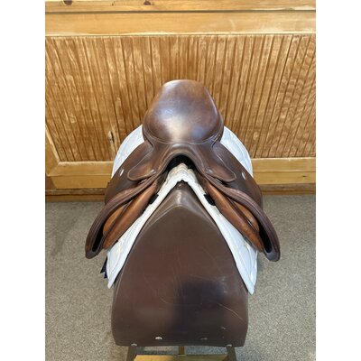 Used Selles Antarés Jump Saddle - 17.5”
