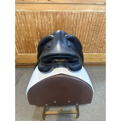 Used Devoucoux Malkia Lab Dressage Saddle w/ Blue Piping - 18.5"