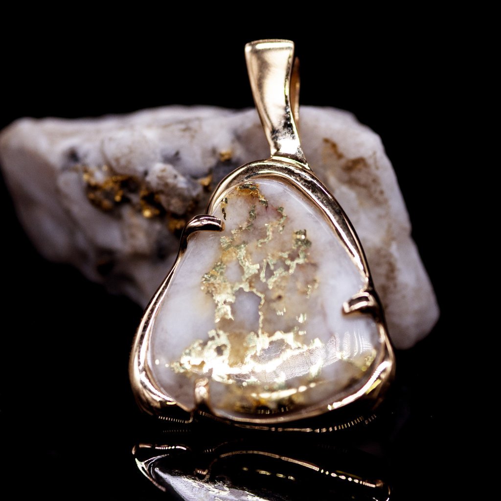 Oro Cal Gold Quartz Pendent PSC115LQX