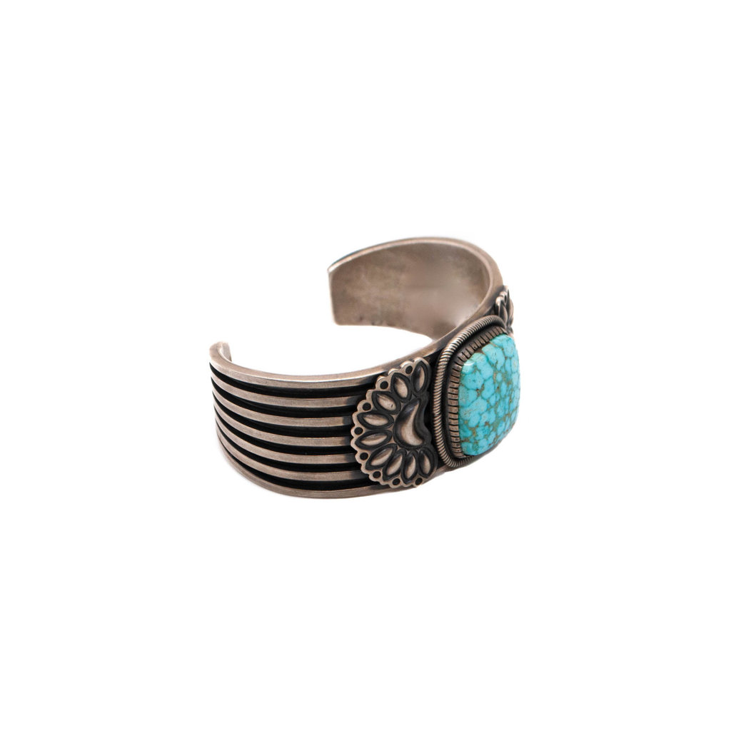 Carico Lake Turquoise Cuff