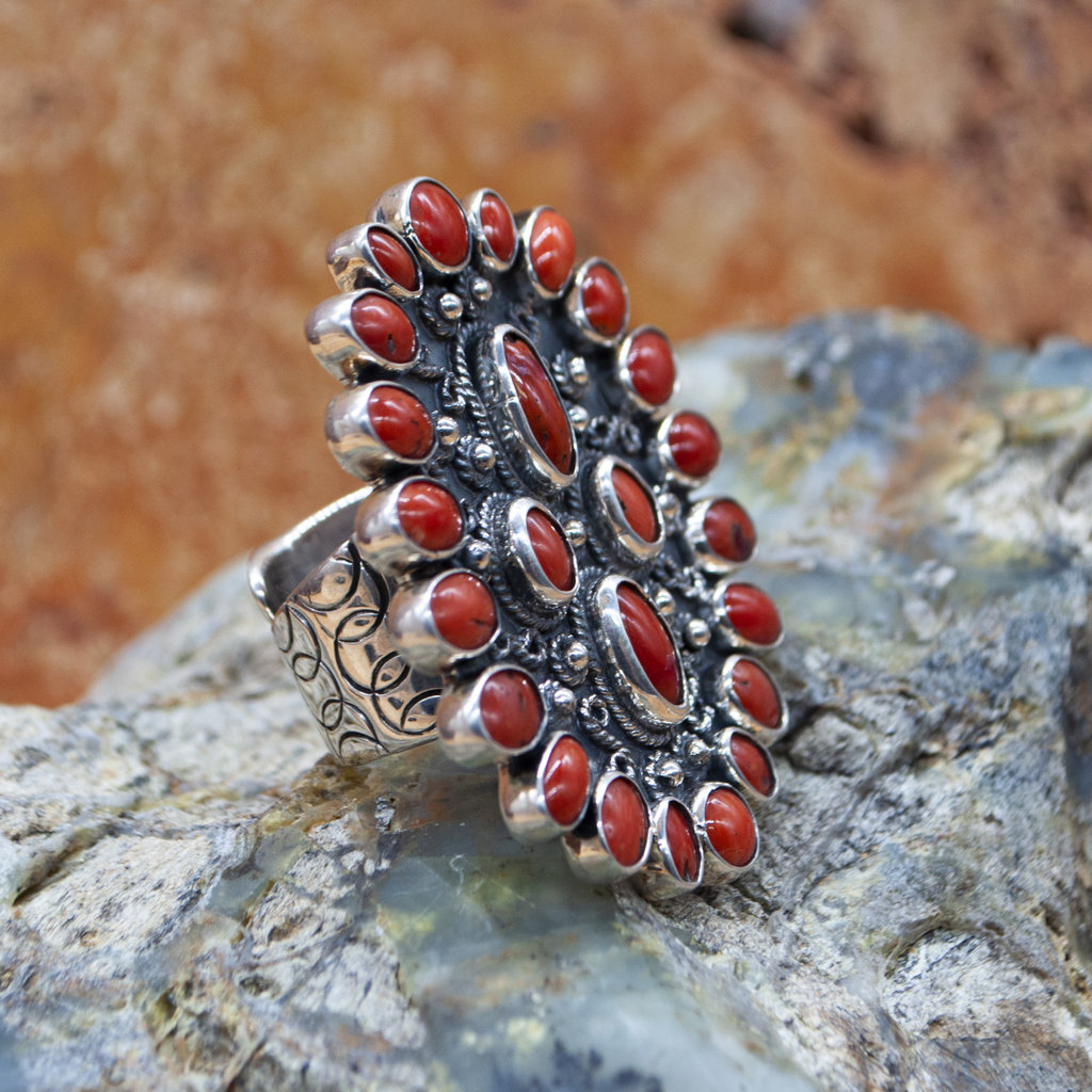 Federico Adjustable Coral Oval Rays Ring