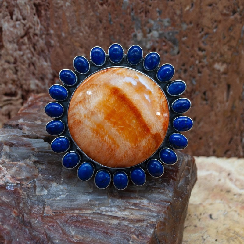 Federico Adjustable Spiny Oyster with Lapis Ring