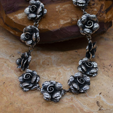 22" Necklace 18 Flowers