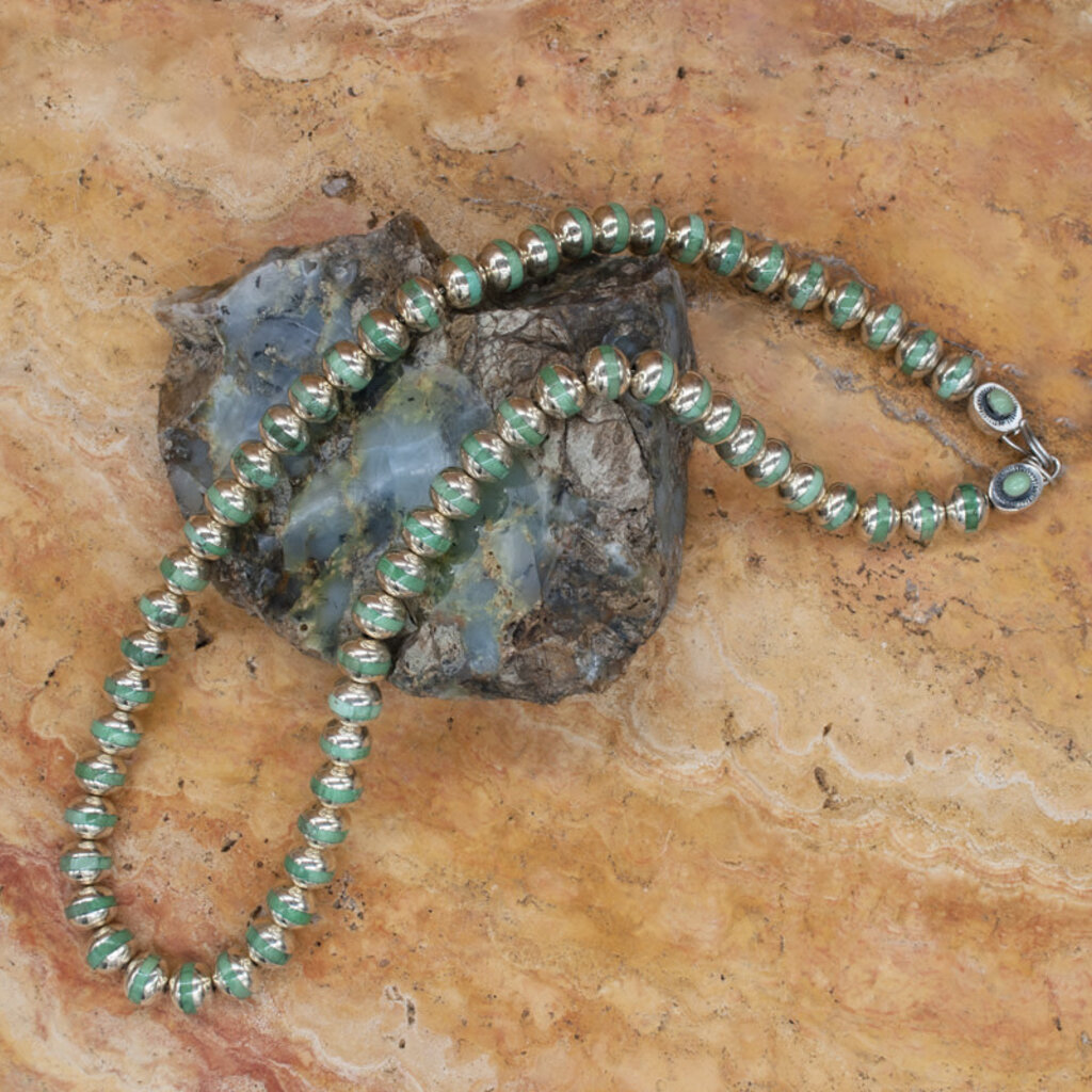 32" Gaspeite Inlaid Bead Necklace