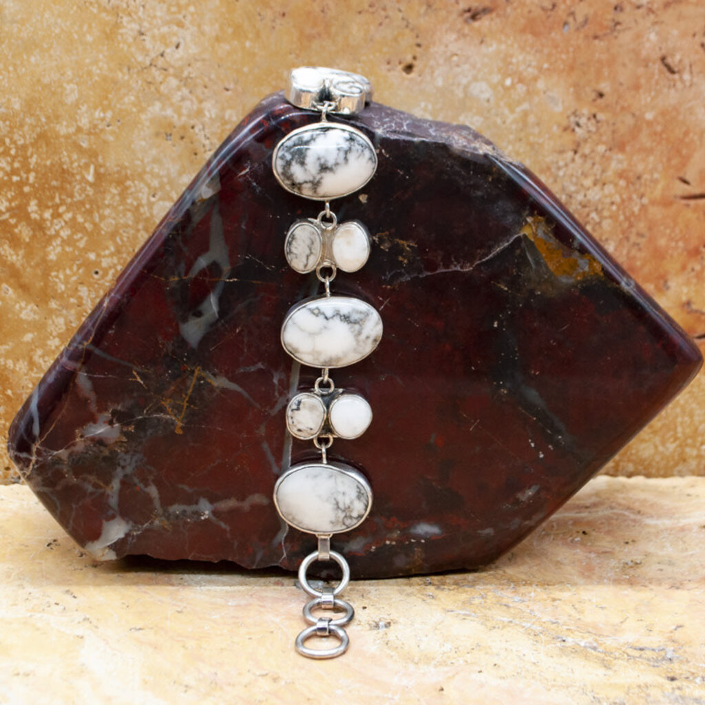 Magnesite 10 stone link bracelet