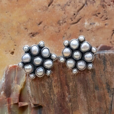 Federico Pearls Flower Post Earrings