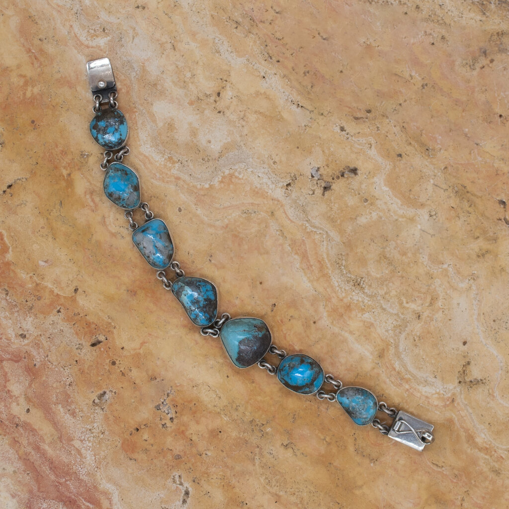 7 Stone Kingman Turquoise Link Bracelet