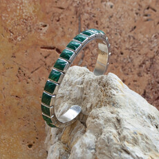 Federico Single Row Malachite Cuff