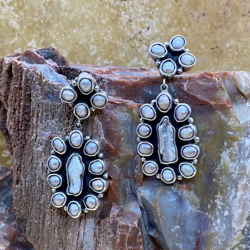 Federico Pearl Flower Earrings