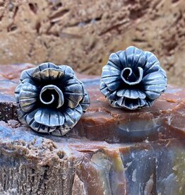 Federico Single sterling silver rose earrings