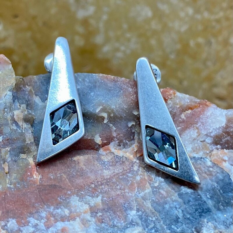 Superstition earrings by Uno de 50
