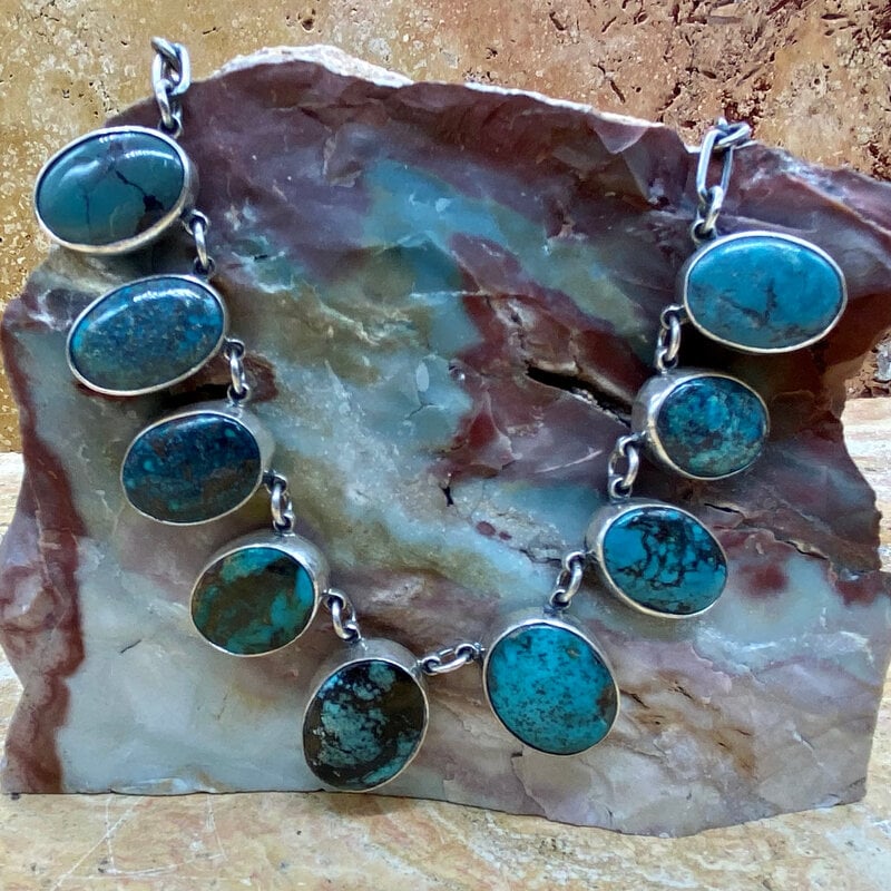 9 stone turquoise necklace 22"