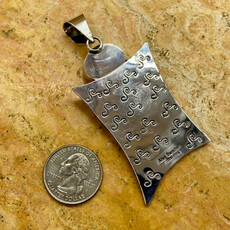 Spiny Oyster Shell Pendant by Alex Sanchez