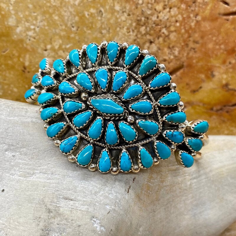 Turquoise cluster bracelet - 6.75"