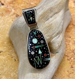 Micro inlay oval pendant w/ earrings
