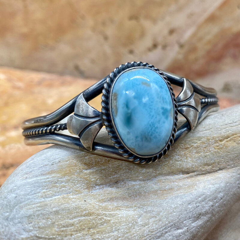 6.5" Larimar Cuff